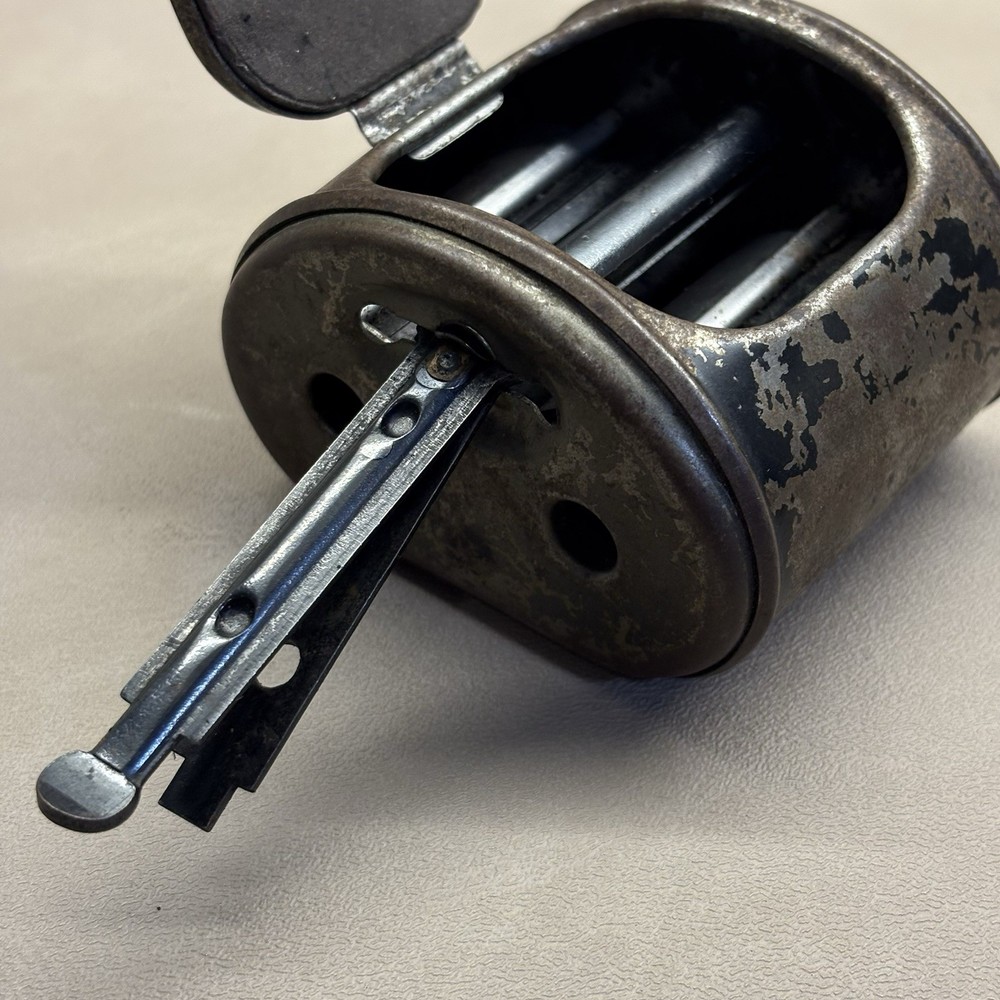 Vintage Twinplex Razor Blade Sharpener Old And Worn