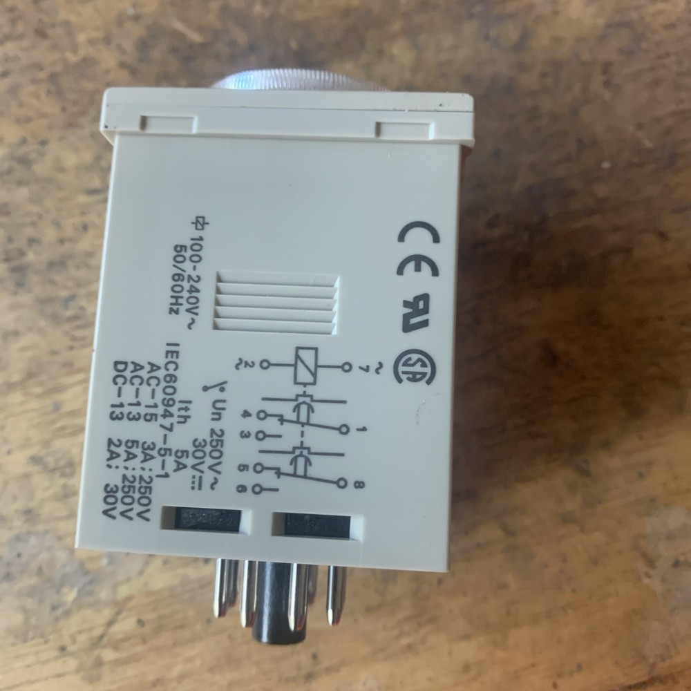 Omron Timer Type H3CR-F8N