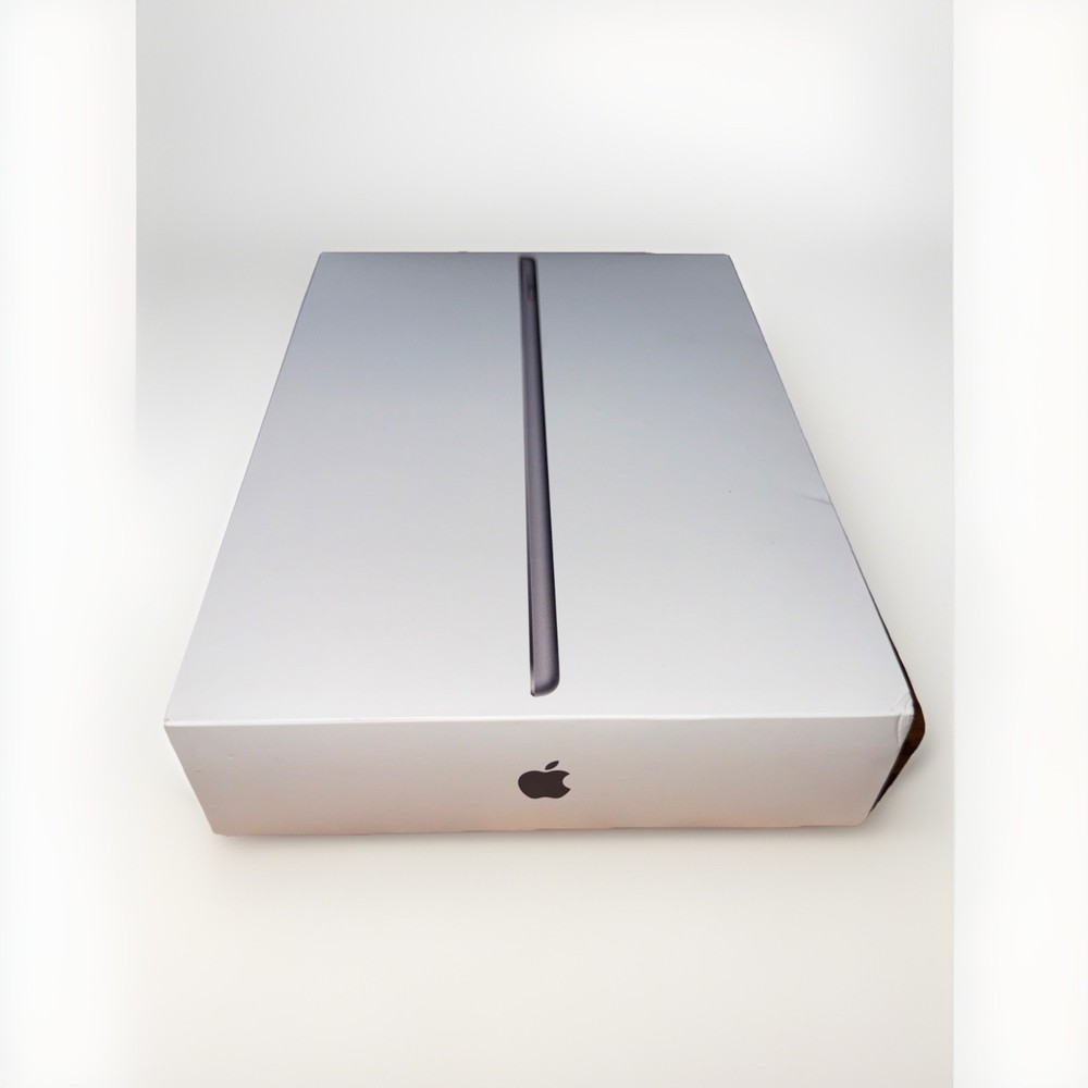 iPad 9th Generation Wi-Fi 64GB Space Gray (EMPTY BOX ONLY)