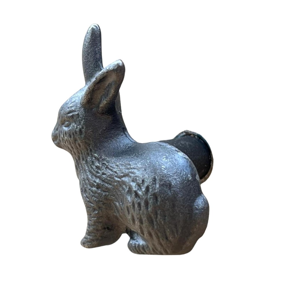 Rabbit shaped knob