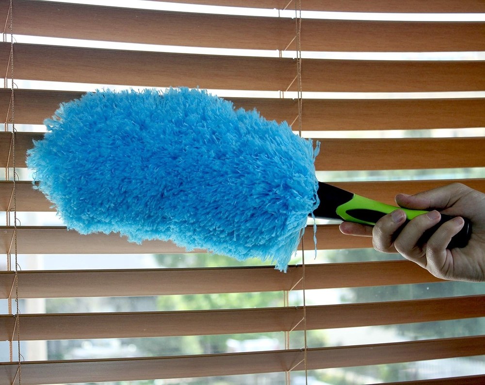 17-Inch Microfiber Duster with Soft Rubber Tip - Ideal for Hard-to- Dusting