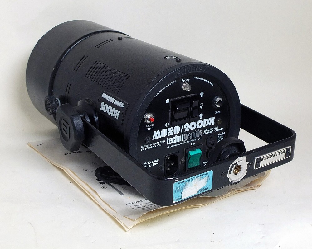 Bowens Mono 200DX Studio Strobe Lights Used