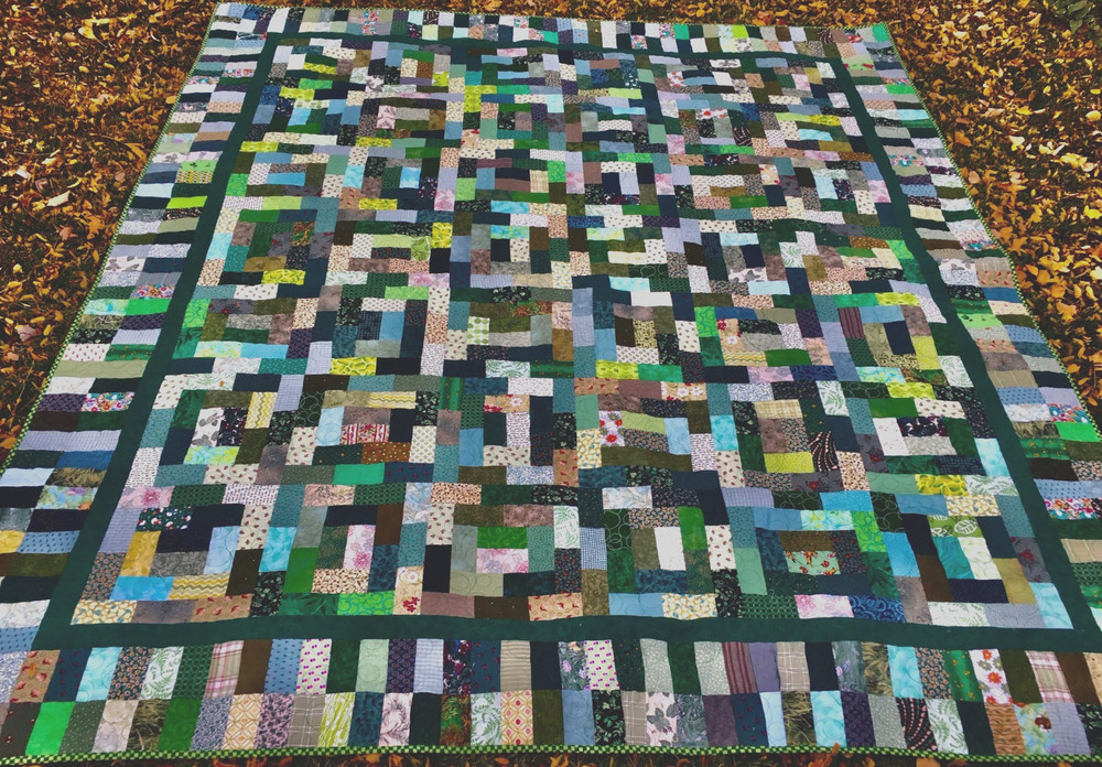 Multi-Green Quilt patchwork, Queen/ King size 91" X 102"