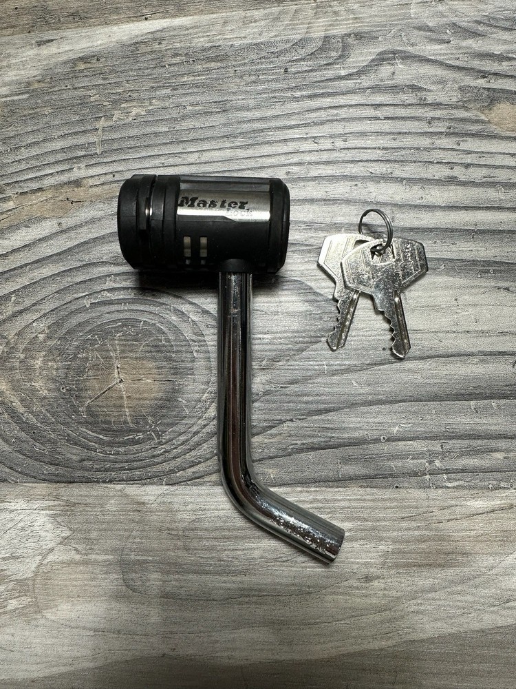 Lockable MASTER LOCK Trailer Hitch Pin With Keys
