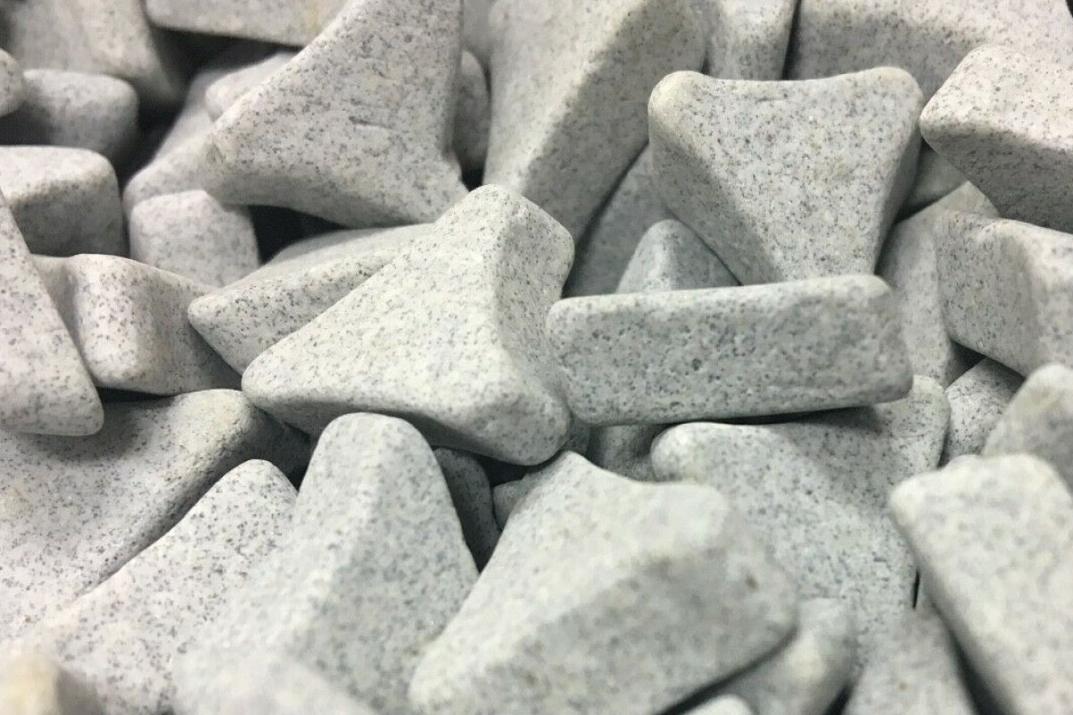 2 LB CERAMIC TUMBLING MEDIA ABRASIVE POLISH METAL DEBURRING TUMBLER 1" ANGLE CUT