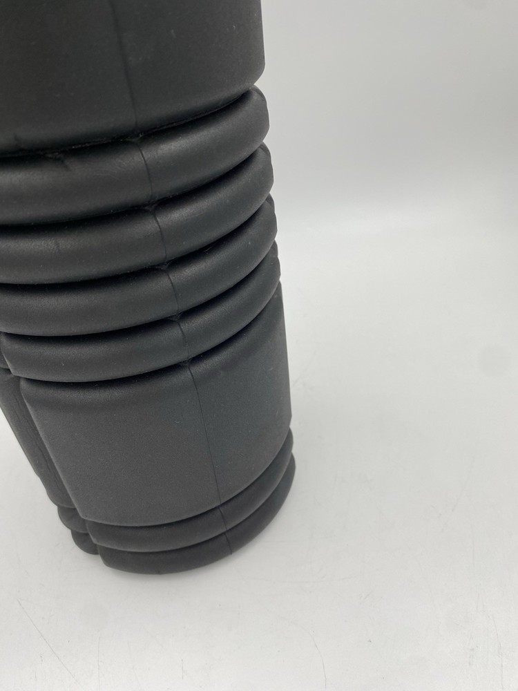 Trigger Point Grid 2.0 Foam Roller Black 26" Long Scuffs