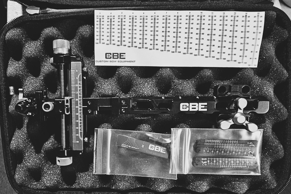 CBE TARGET SIGHT LEFT HAND TITANIUM  { CLICK  }
