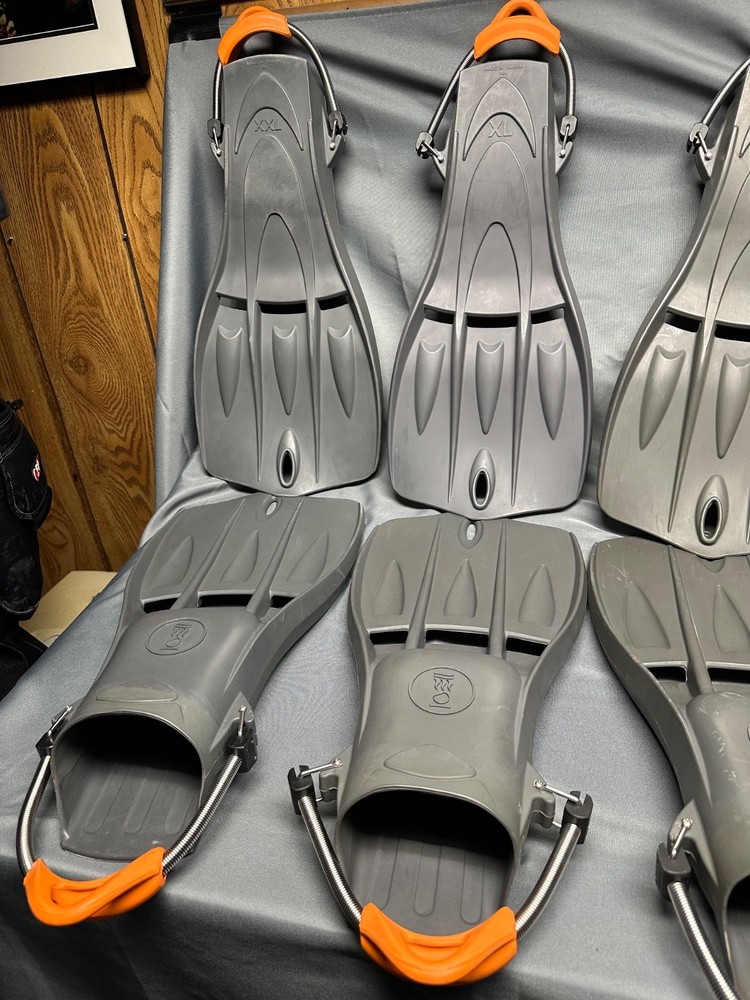 Fourth Element Tech Fin Scuba Fin. Size Large Grey