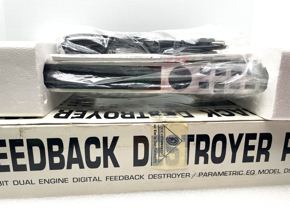 MINT BEHRINGER FEEDBACK DESTROYER PRO PARAMETRIC EQ DSP 1100P