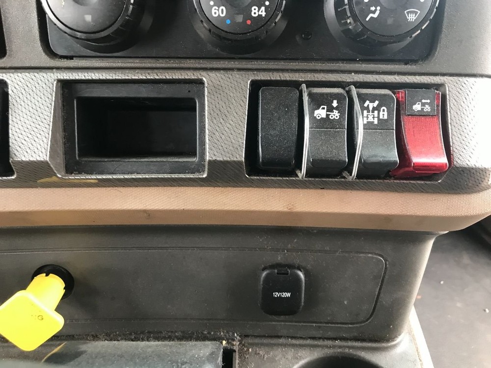 2012-2027 Kenworth T680 SWITCH Dash Panel - Used