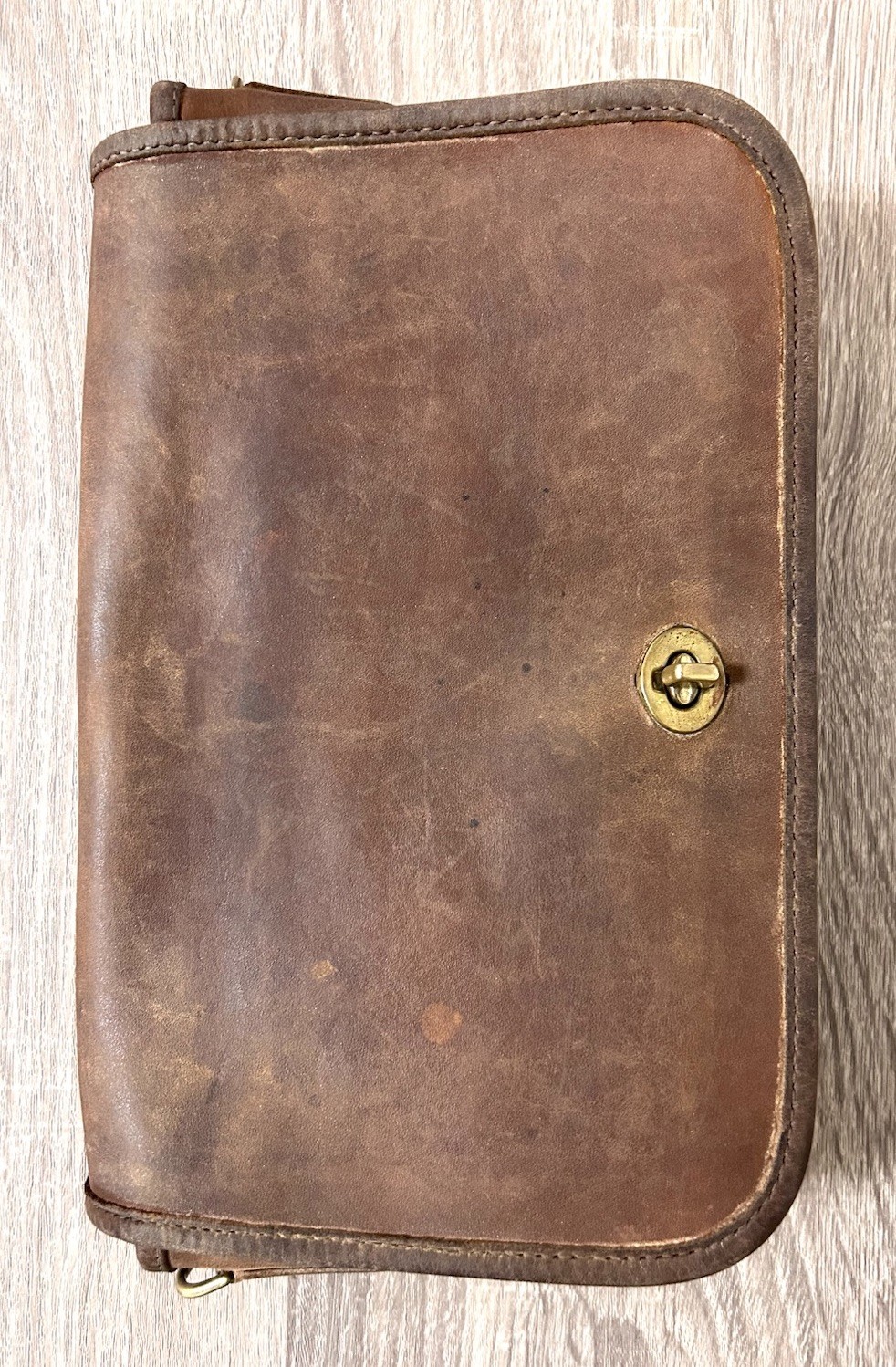 VTG Coach Shoulder Bag Brown British Tan Leather Brass Turnlock *Need TLC As Is*