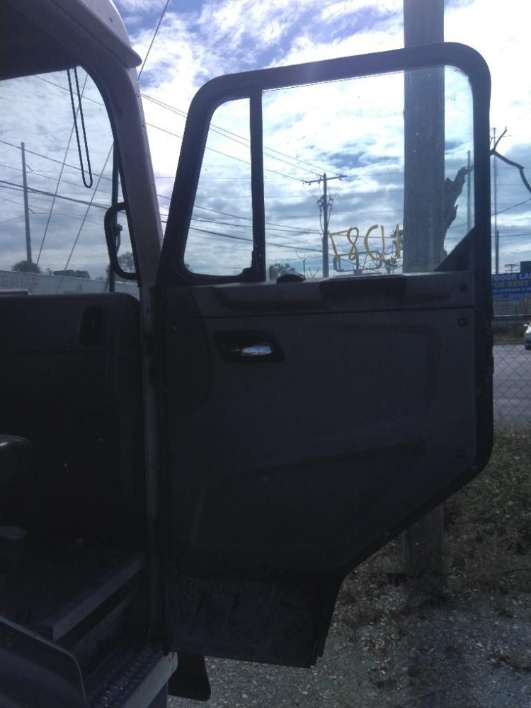 For 2016 PETERBILT 320 1987-2018 DOOR ASSEMBLY Right , FL