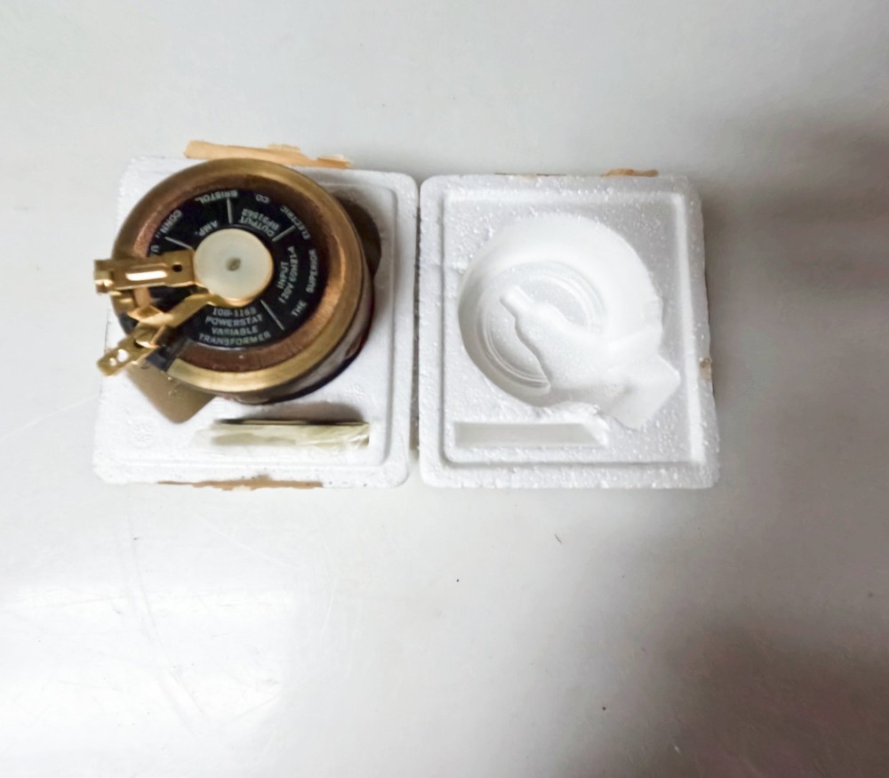 Superior Electric Transformer Variable 10B-1168