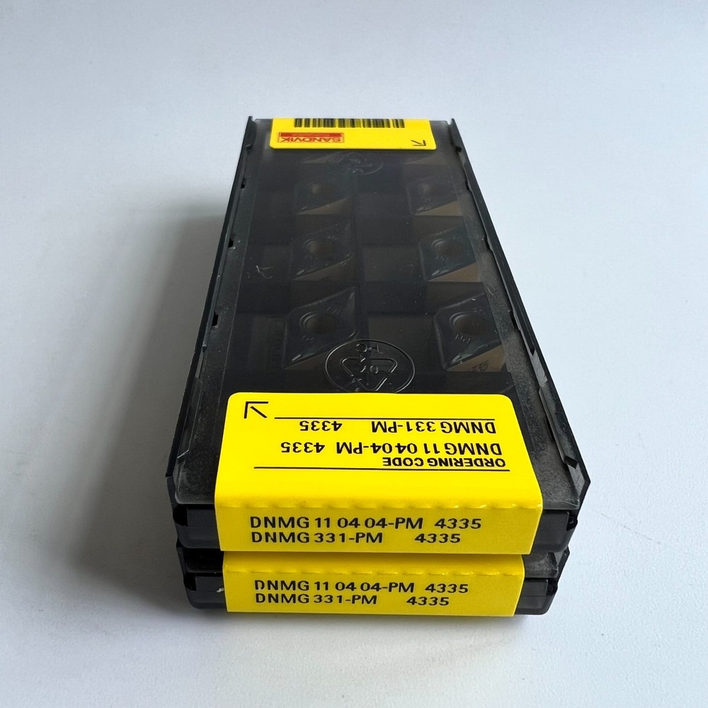 10Pcs/BOX Sandvik DNMG110404-PM 4335