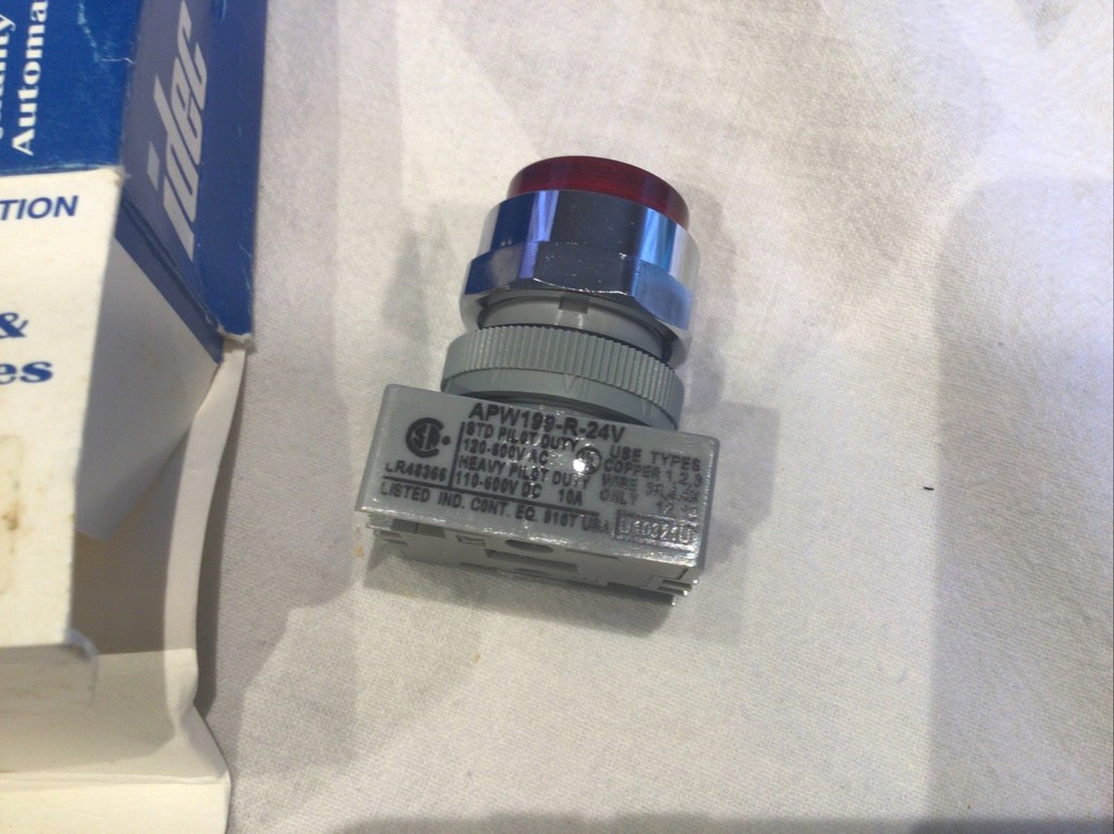 Idec APW199R-24V 24V Pilot Light Red