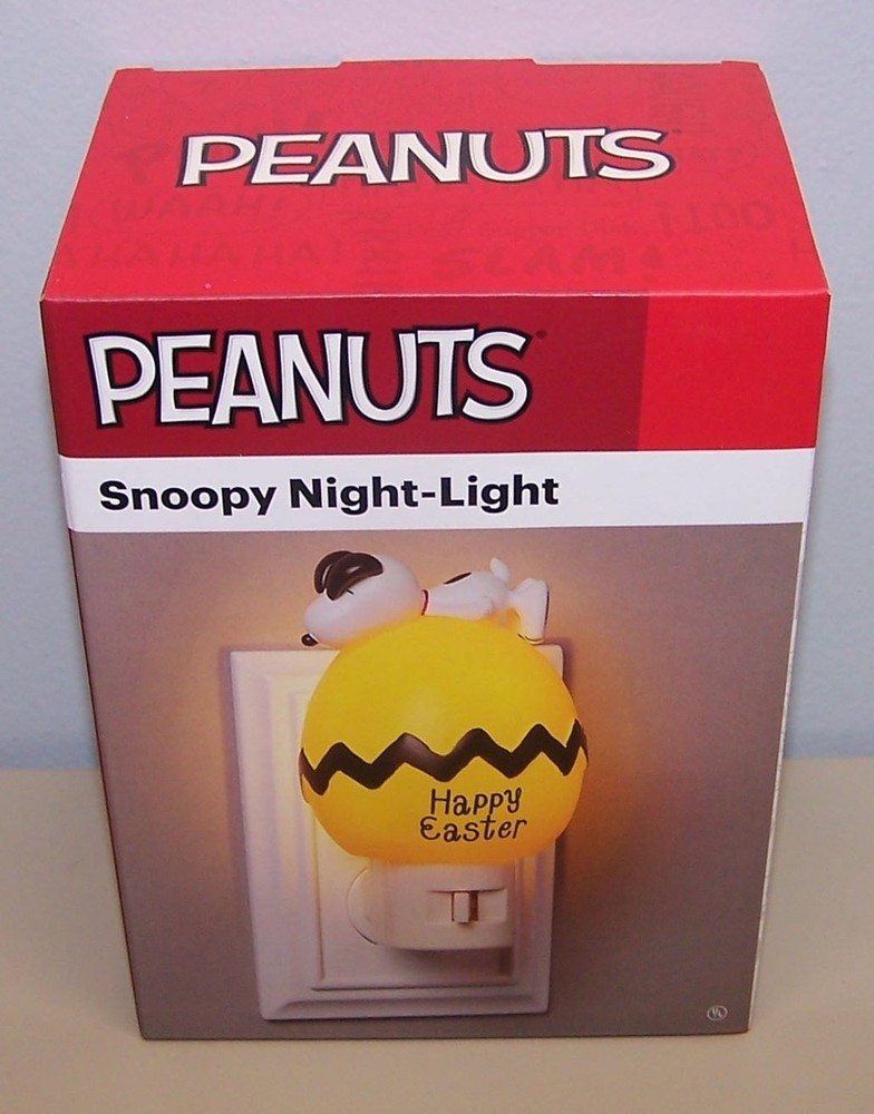 Snoopy Easter Egg Night Light • Peanuts LED Plug‑In • 3.5" Yellow Egg • NEW