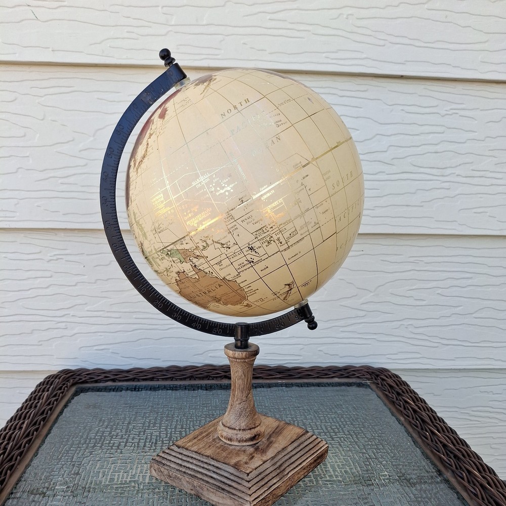 Broyhill World Globe 8in X 15in