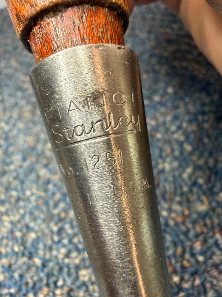 Vtg Stanley Defiance No. 1251 socket chisel, 1", very nice