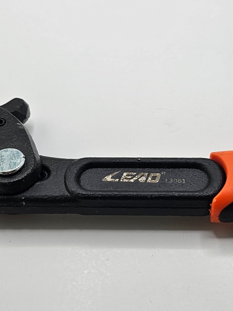 Multi-function Wrench Self-Adjusting Spanner Power Grip Pipe Wrench 40mm-30mm