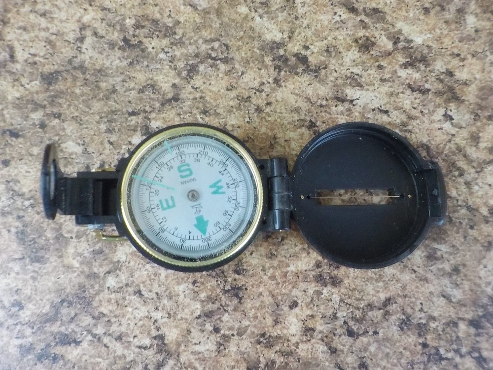 Engineer lensatic compass Taiwan White face Date unknow