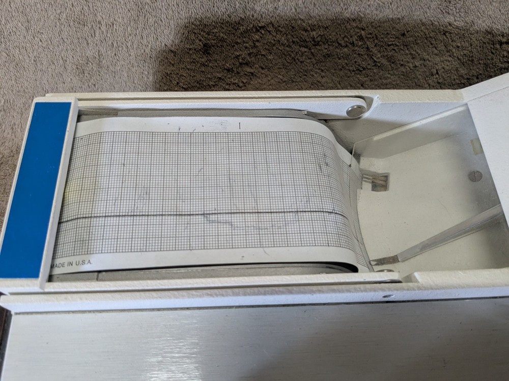 Vintage Cambridge VS 4 Electrocardiogram ECG Machine Untested With Cords