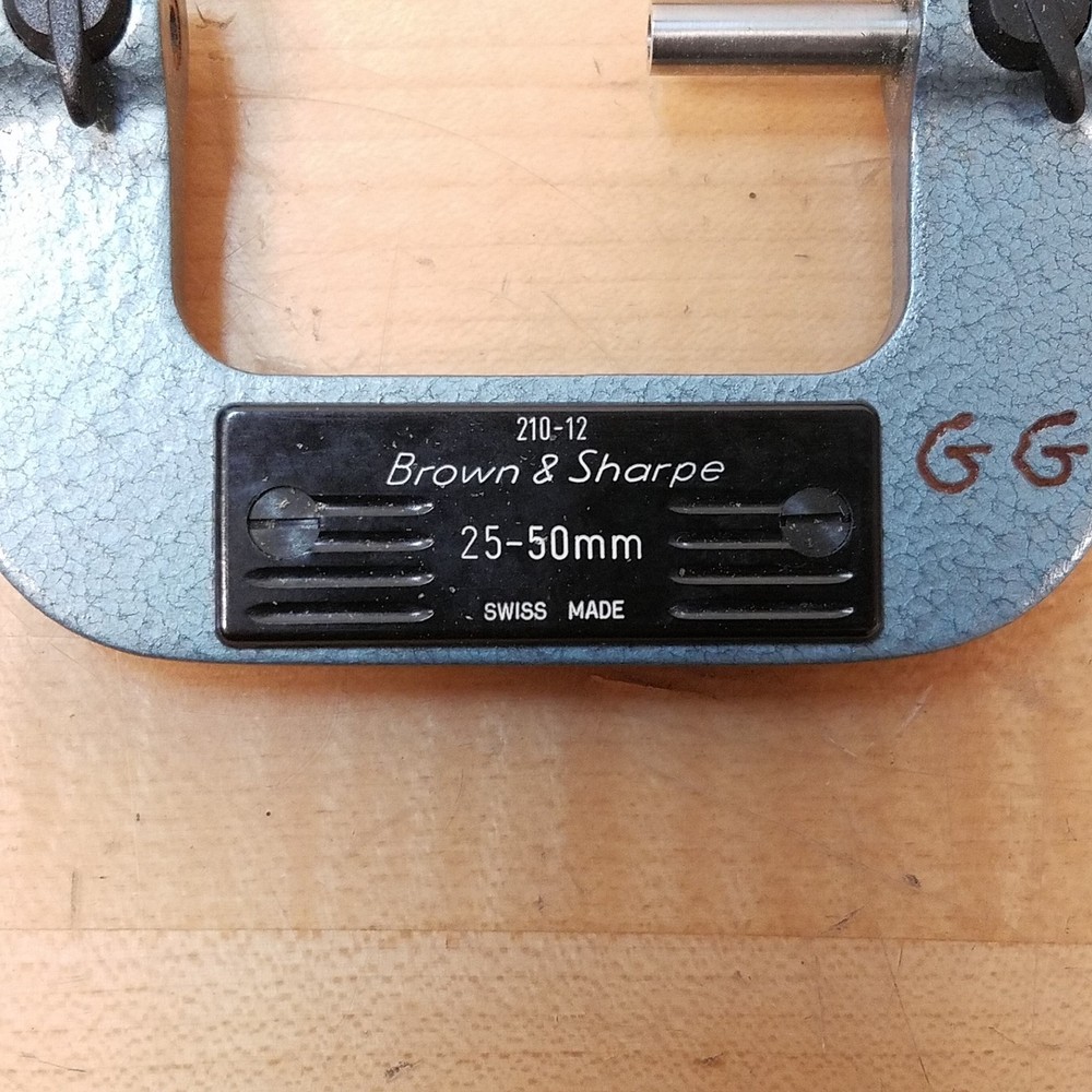 Brown & Sharpe 210-12, 25-50mm, Thread Micrometer Without Tips - USED