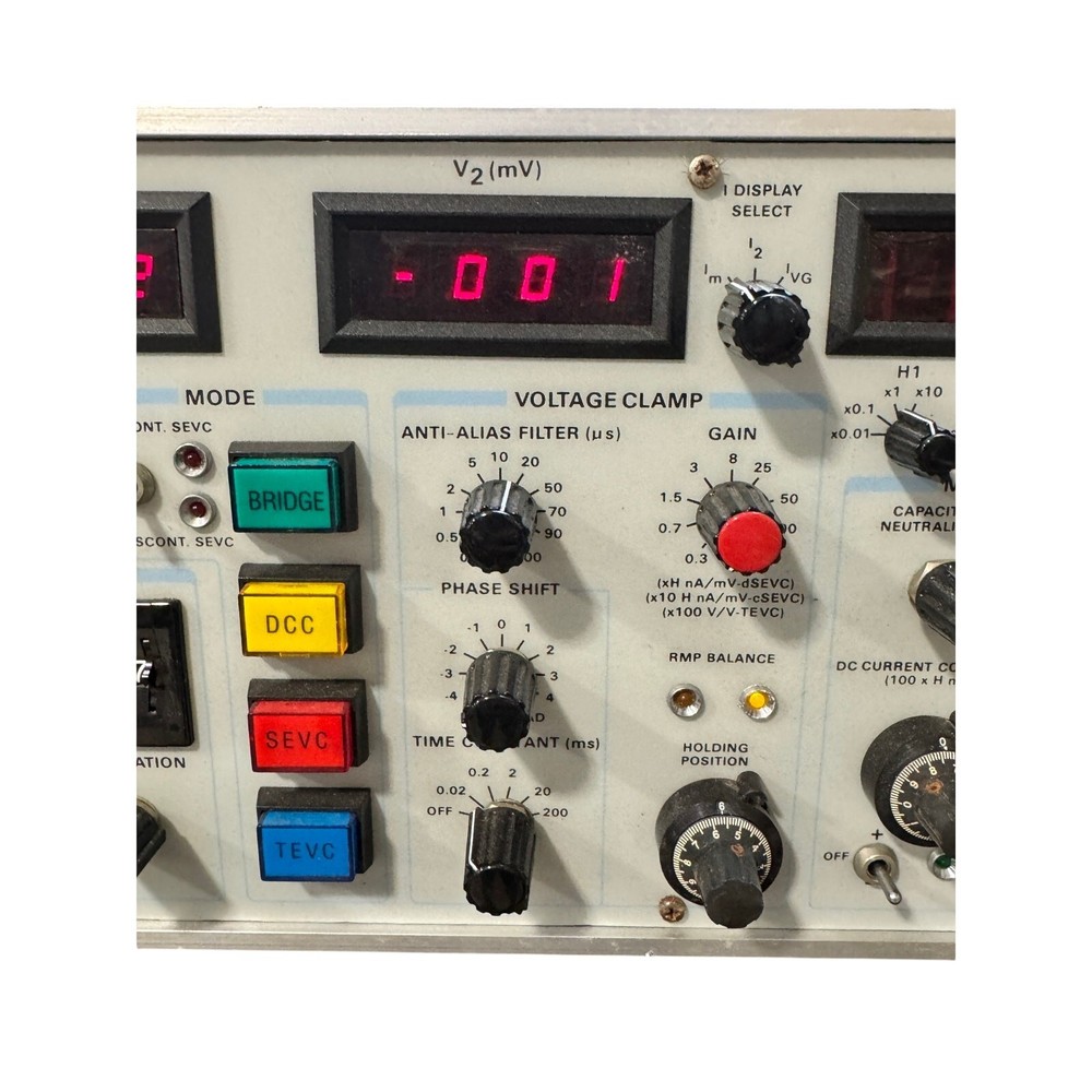 Axon Instruments Axoclamp 2A Microelectrode Current & Voltage Clamp