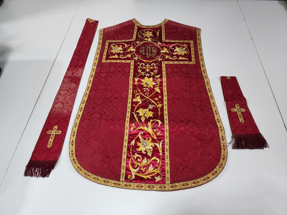 Antique Fiddleback Chasuble