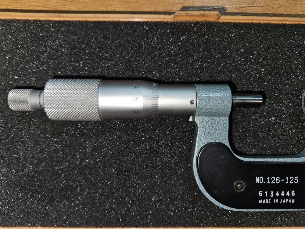 Mitutoyo 126-125 Interchangeable Anvil Screw Thread Micrometer 0 - 25mm Range