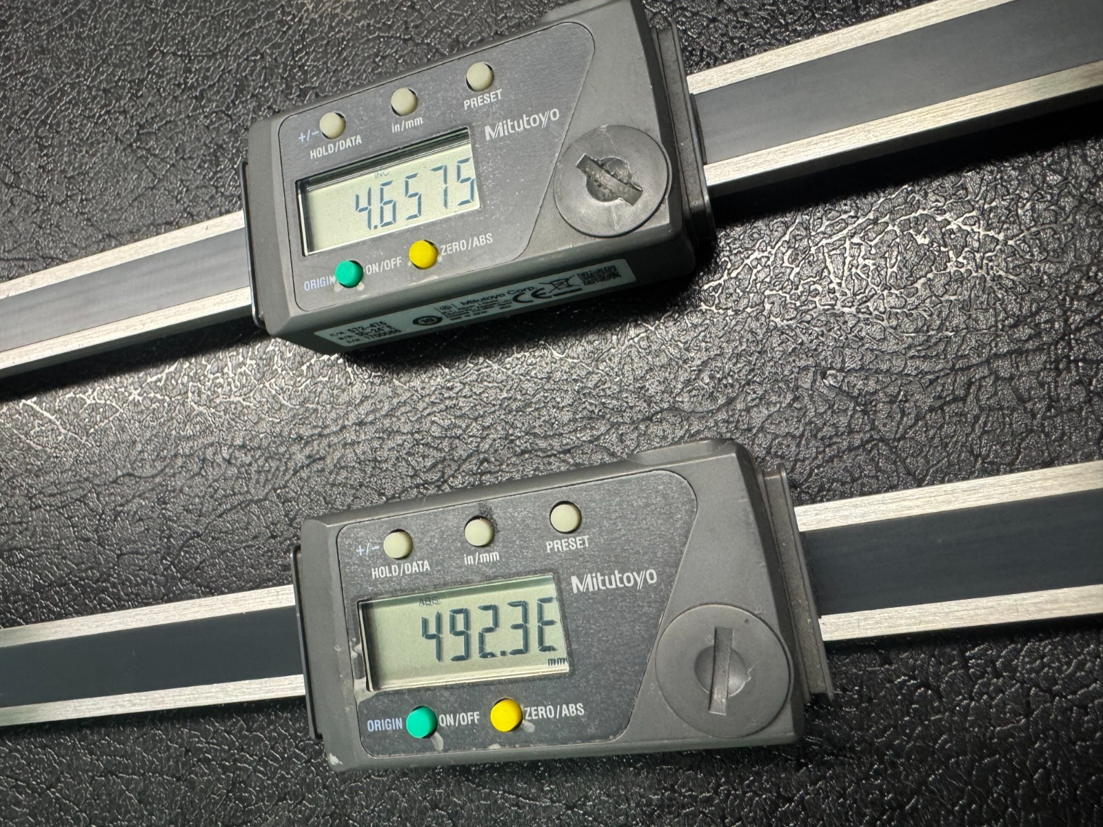 (2) Mitutoyo SD-24-24" 572-475 Absolute Digimatic Linear Digital Caliper Scale