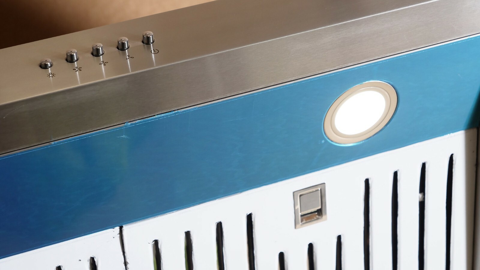 30 in Under Cabinet Range Hood (OPEN BOX) Stainless Steel, Washable Filters, LED