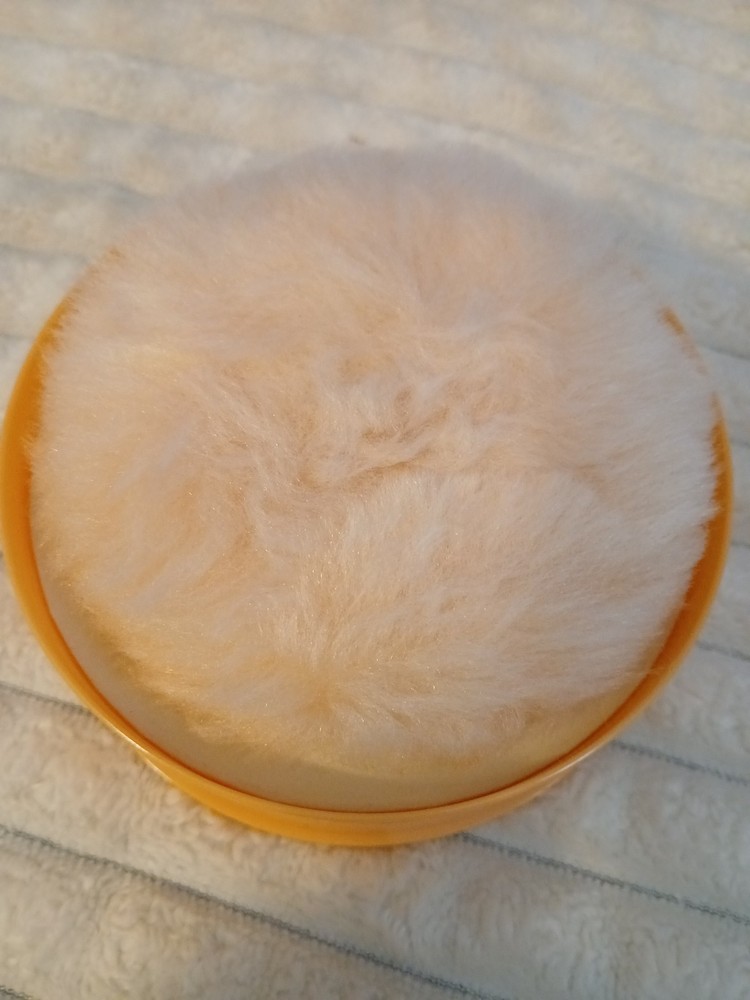 Vintage Babe Dusting Powder