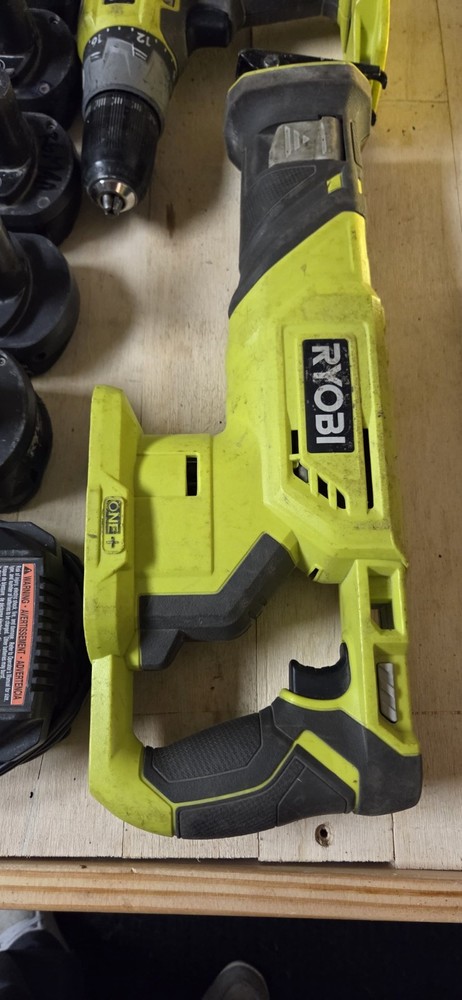 Power tools kit