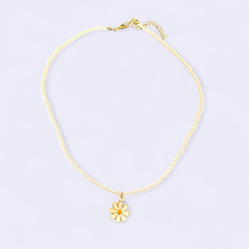 White Beaded Floral Necklace