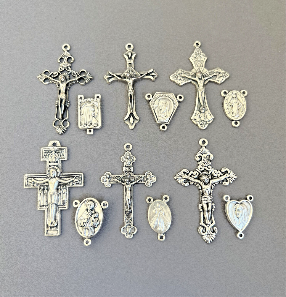 12 Crucifixes & Rosary Centers Make ITALY Rosaries Part Centerpieces S112 SET B*