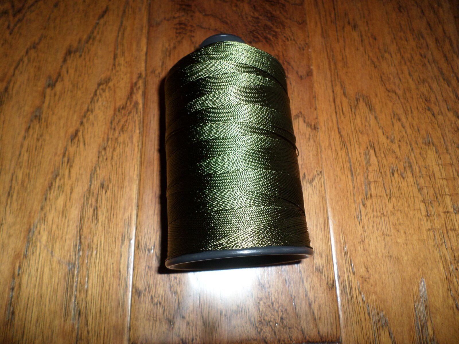 U.S MILITARY SPOOL OD NYLON MACHINE THREAD SOFT FINISH 900 YDS
