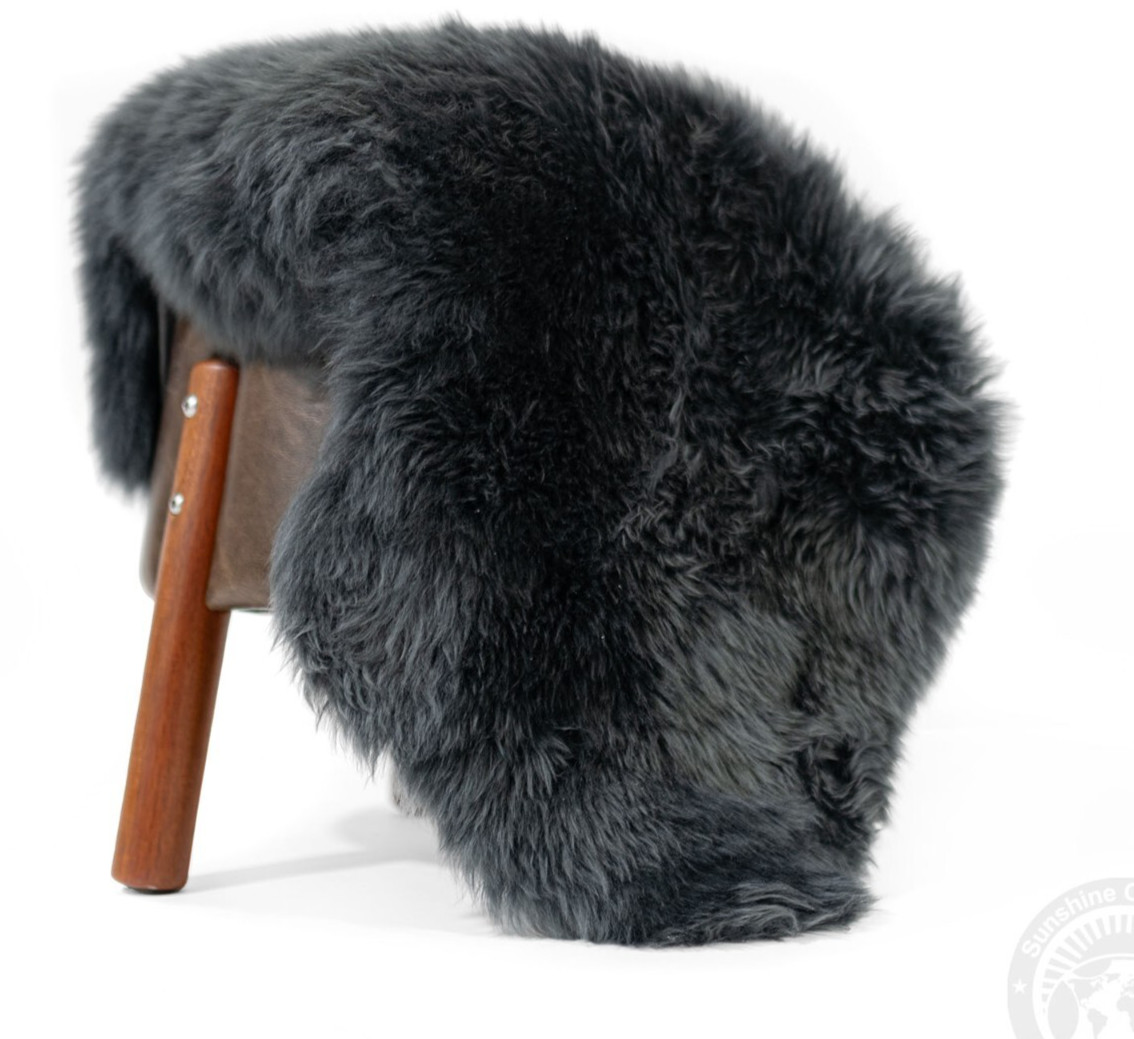 Real Sheepskin Rug Grey - Size 2 x 3'. Lambskin