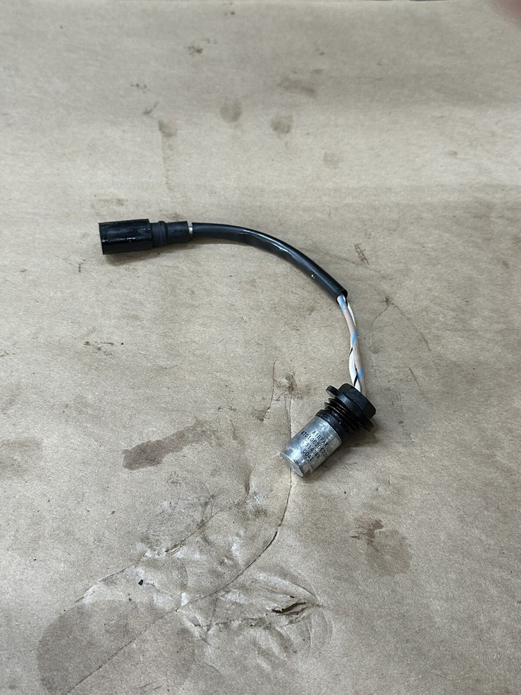 OEM JOHNSON TEMPERATURE SWITCH PN# 0585023 (B-150-5)