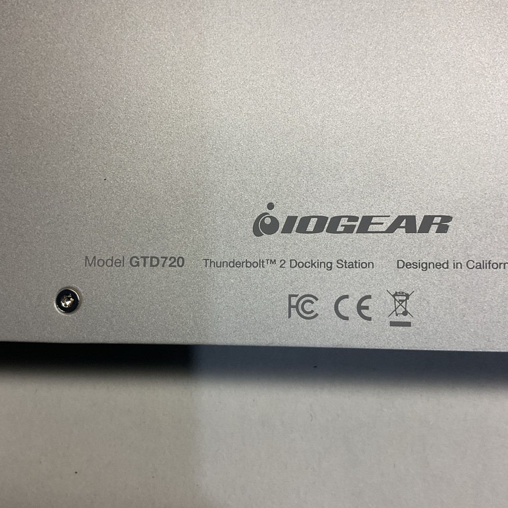 IOGEAR GTD720 Thunderbolt 2 Docking Station NO POWER ADAPTER