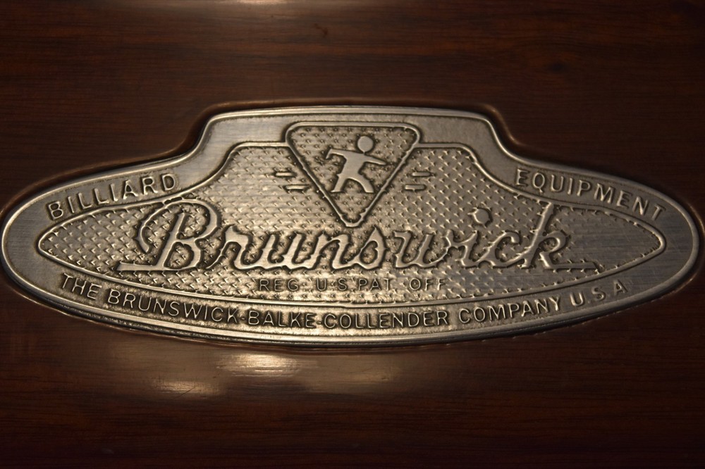 Brunswick Vintage Anniversary 8' Pool Table