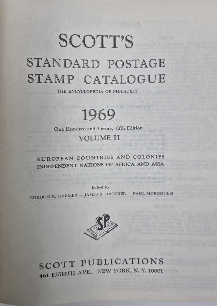 Vtg Scott's Standard Stamp Catalogue Postage Mail Philately Books Volume 1 & 2