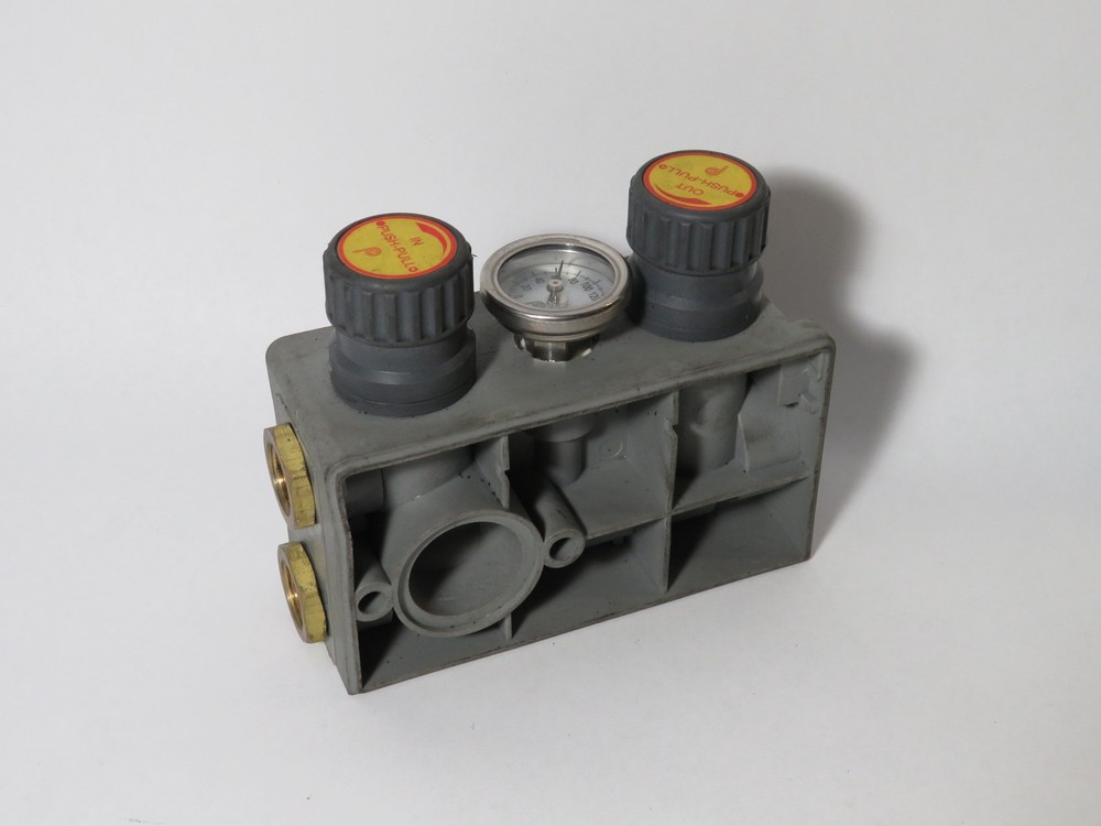 Plastic Process Equipment 12001-2 Mold Flow Regulator Lower Housing USED