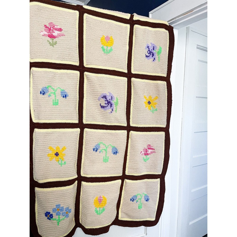 Afghan Throw with Flowers