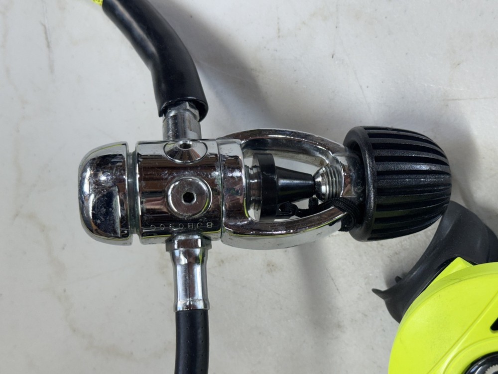 US Tech BCD size M w/ US Divers Octo regulator & Parkway gauge