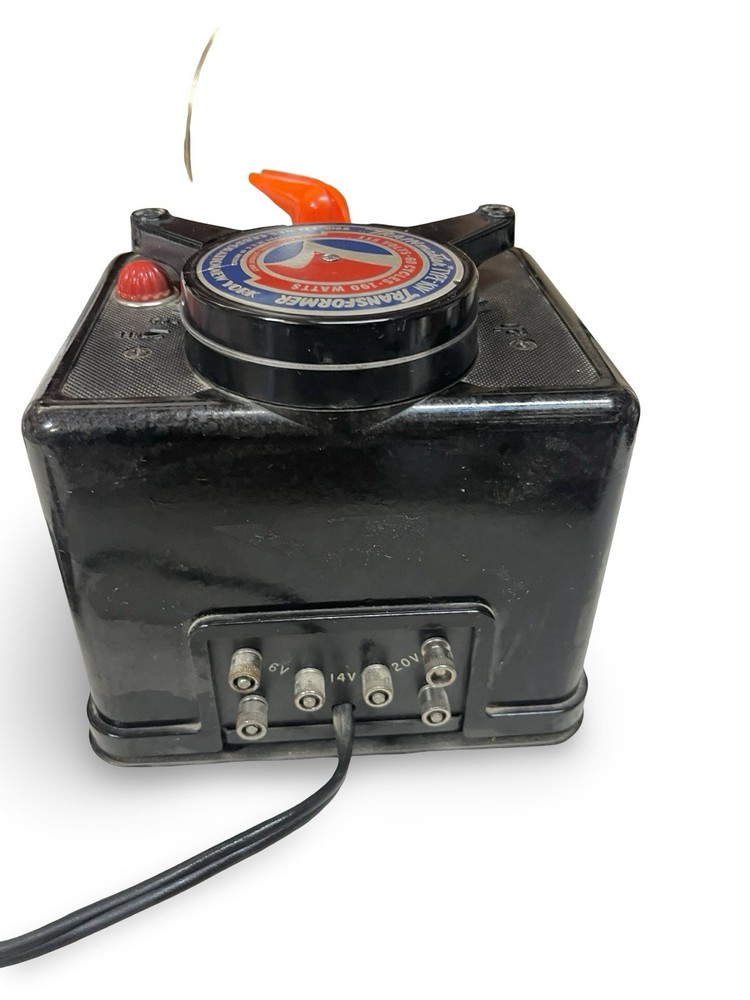 Lionel Trains Type-KW Trainmaster 190-Watt Transformer/Controller