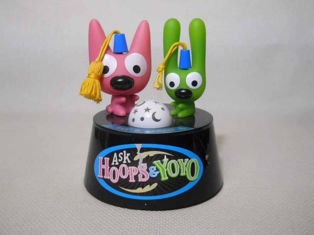 "Ask Hoops & Yoyo"  Electronic Light Up Talking "Ask & Press" fortune Teller