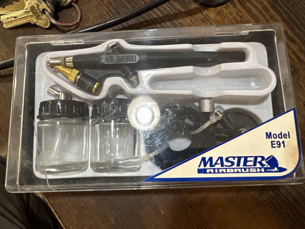 Master Airbrush Model E91 Dual Action Gravity Feed Airbrush