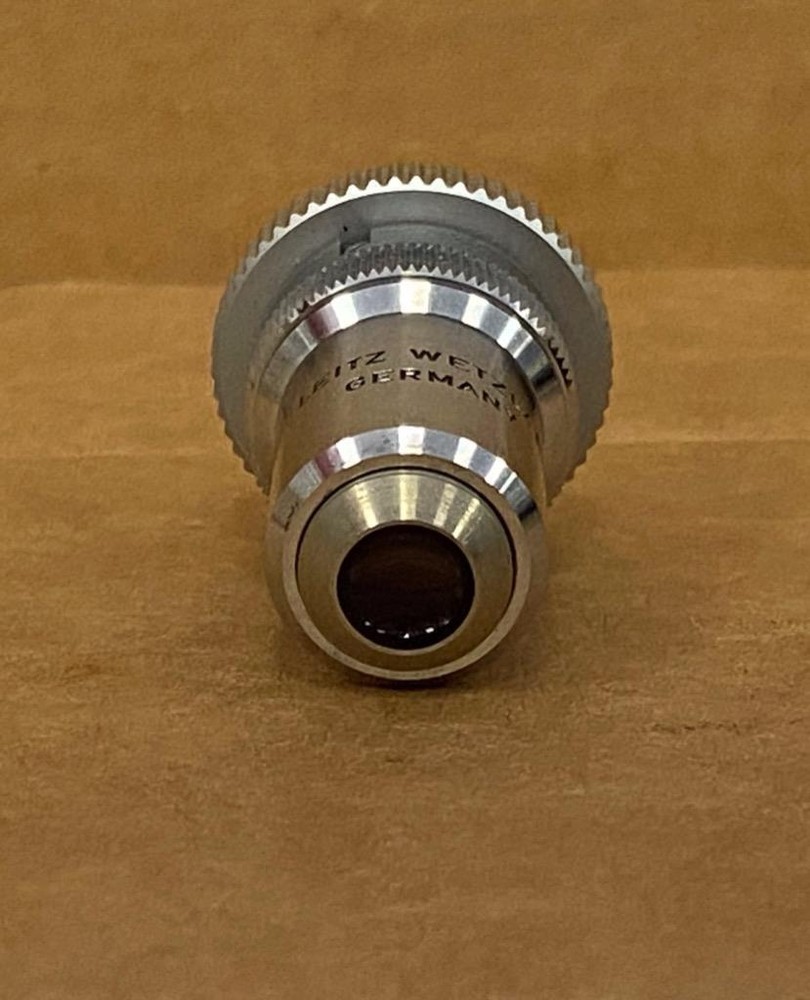 LEITZ WETZLAR L 32/ 0.40 MICROSCOPE OBJECTIVE LENS- USED.