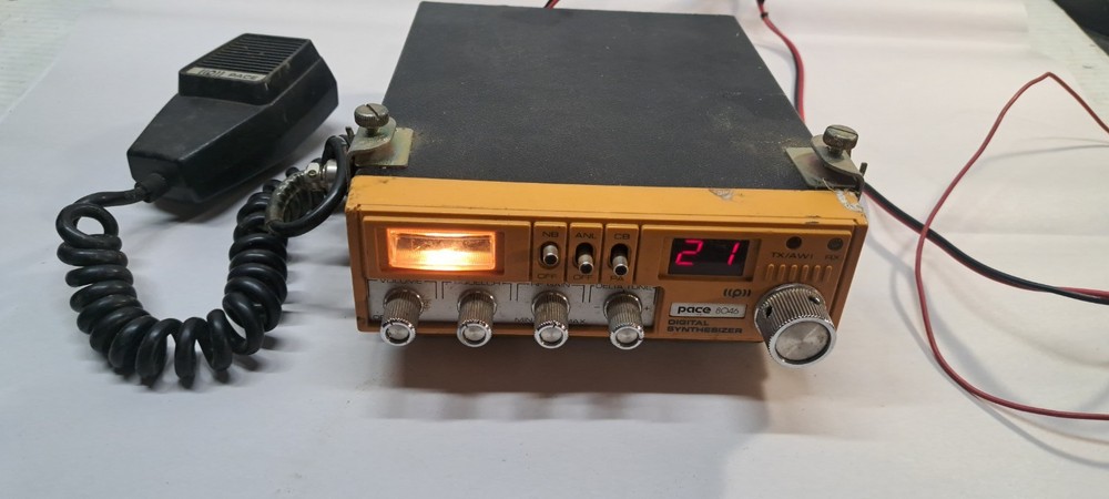 Pace 8046- 40 Channel CB Radio with Microphone