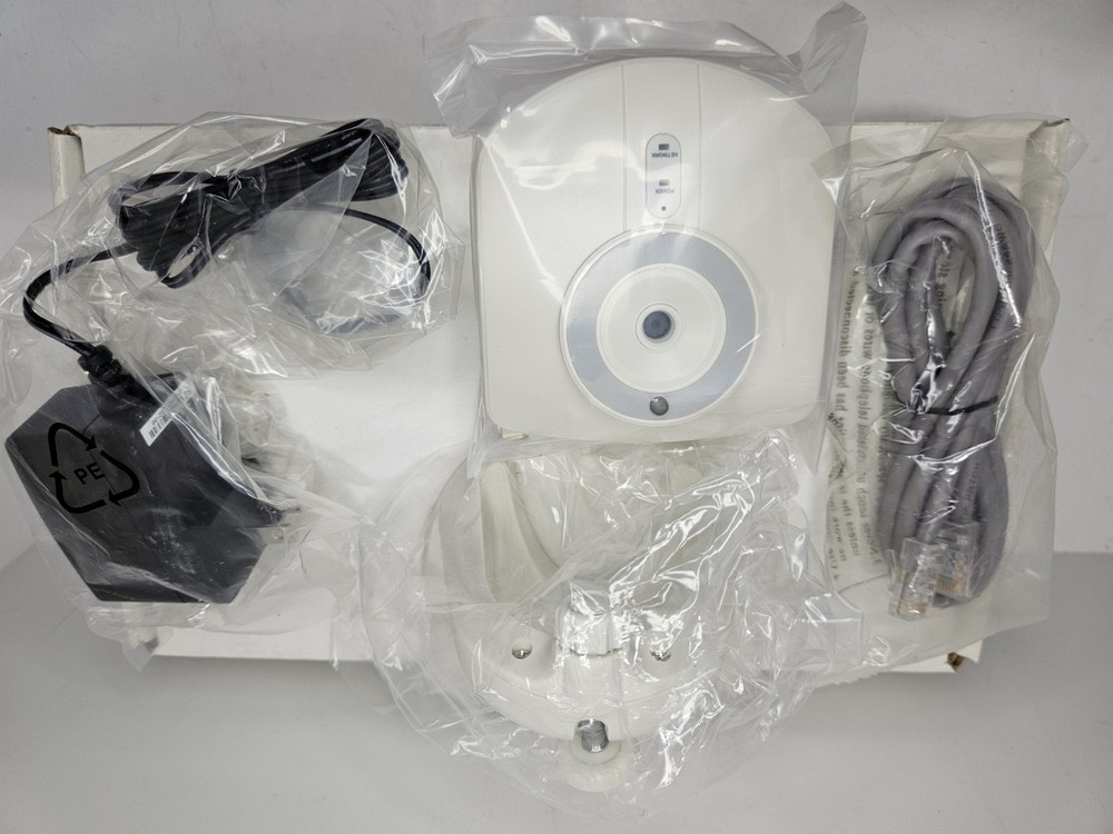 IP Camera RC8021V Wireless Fixed Position Indoor Camera NIOB